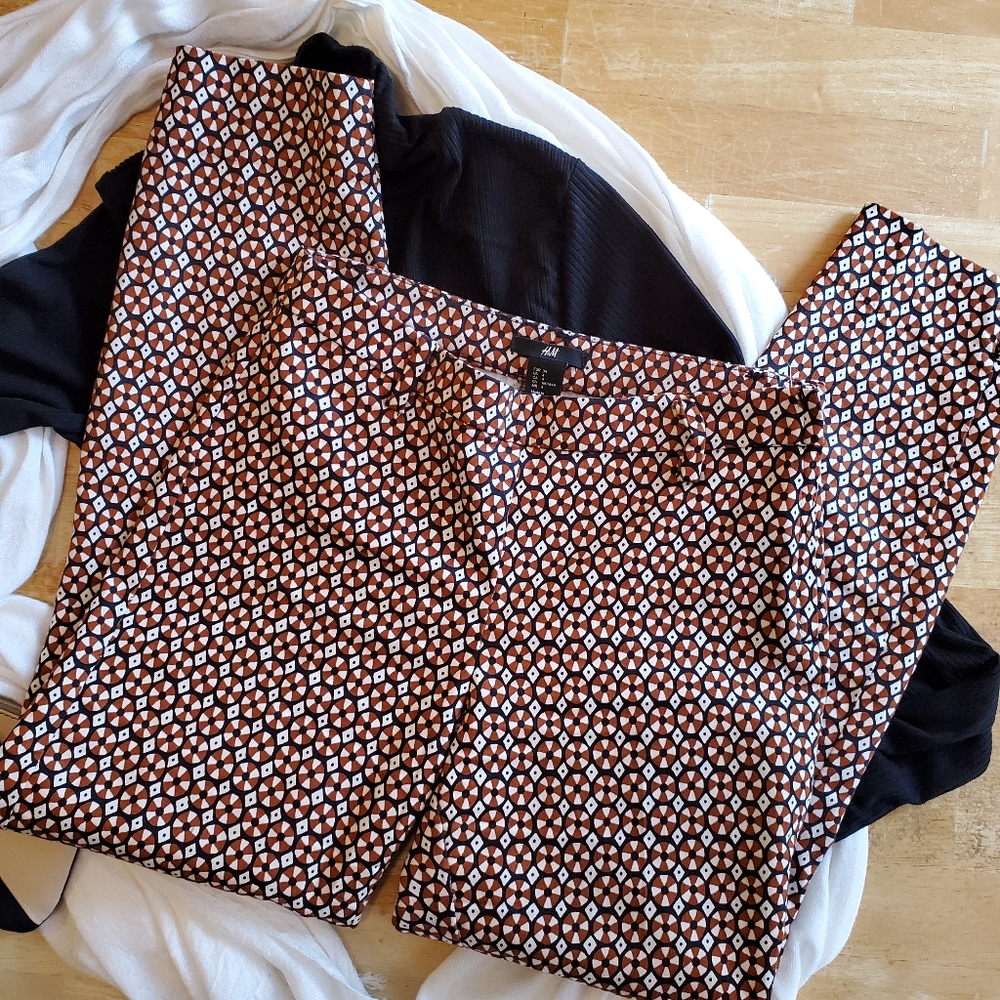 H&M Cropped Patterned Pants - Picture 10 of 12